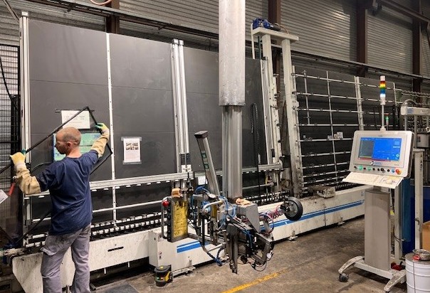 ISO-103 Sealing robot right to left L4000 x H2500mm