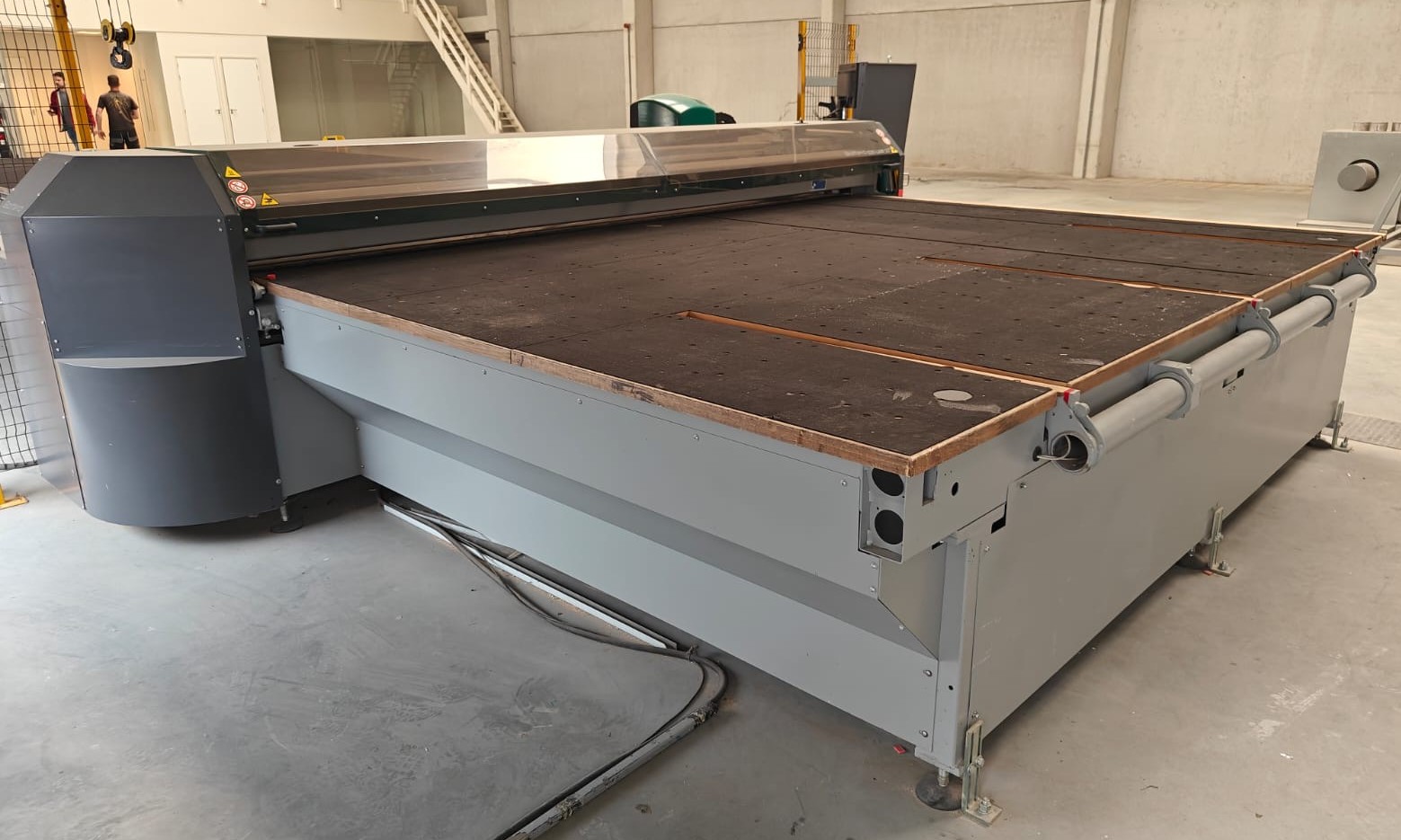 SNI-101 Bottero 520LAMe 37 lamintated cutting table